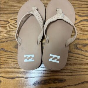 Billabong Beige/Tan Flip Flop Sandals with White Logo
